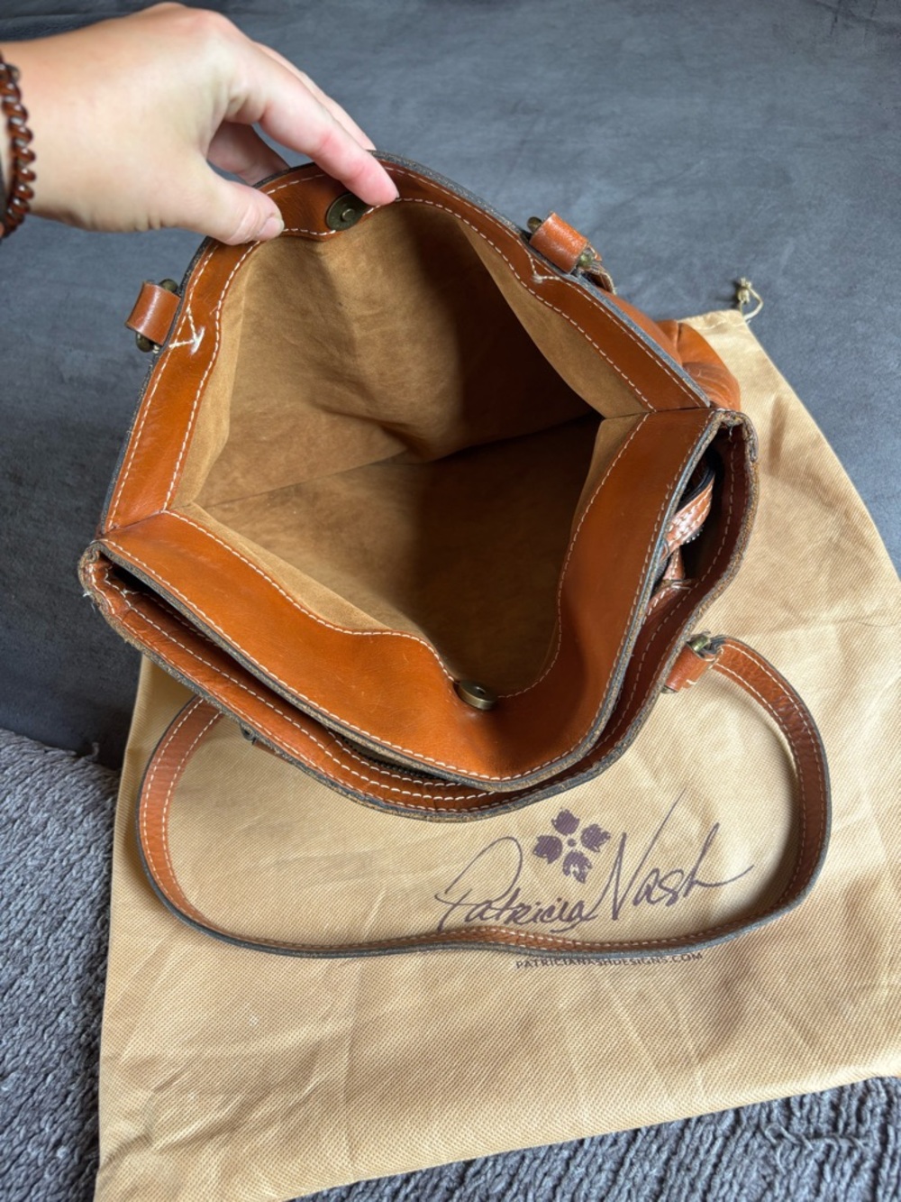 Patricia Nash Poppy Tote (Poppy Satchel), Heritage Tan Full Grain Leather Purse - Picture 9 of 16